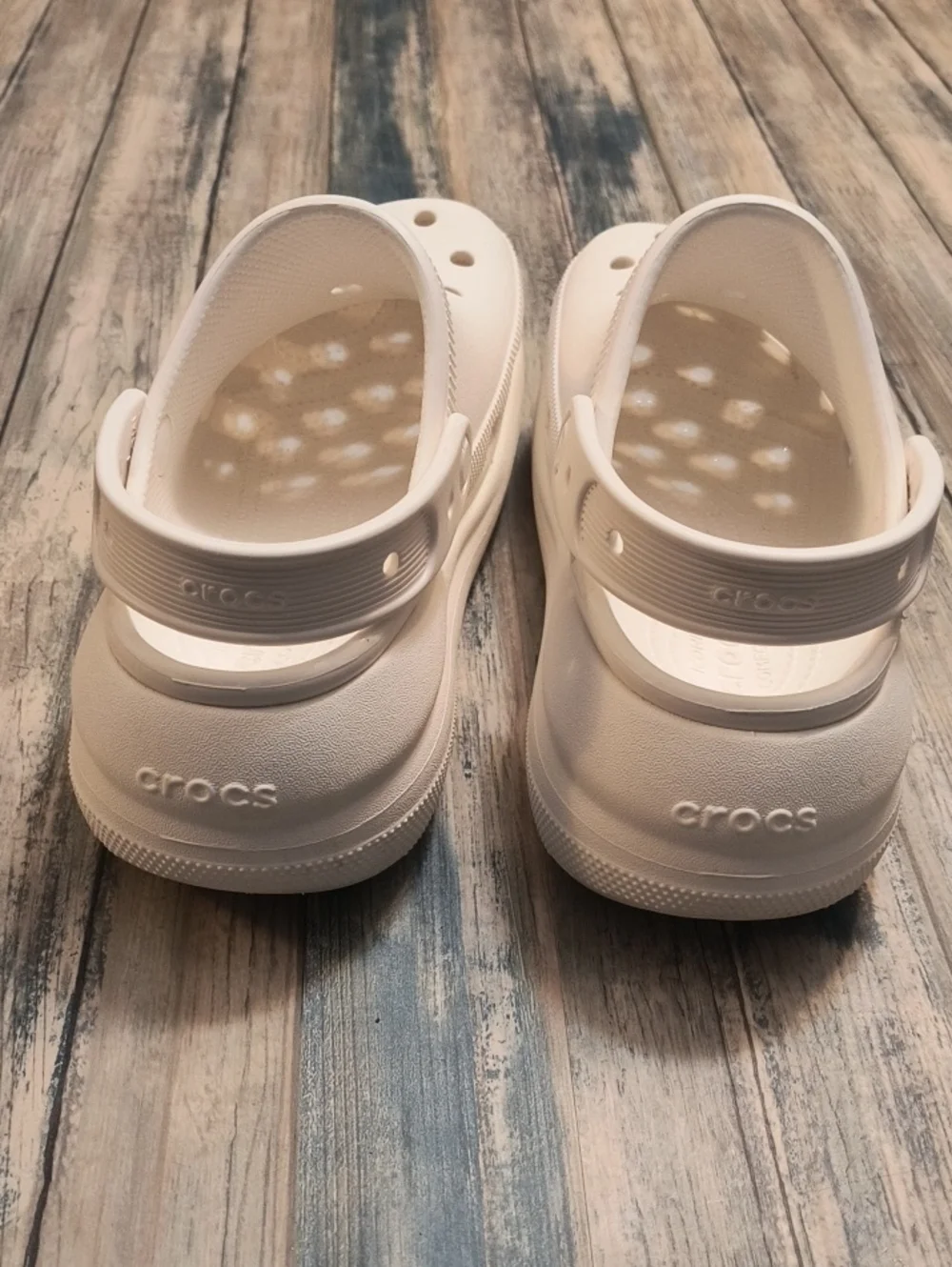 Women's Size 8 Platform Crocs
